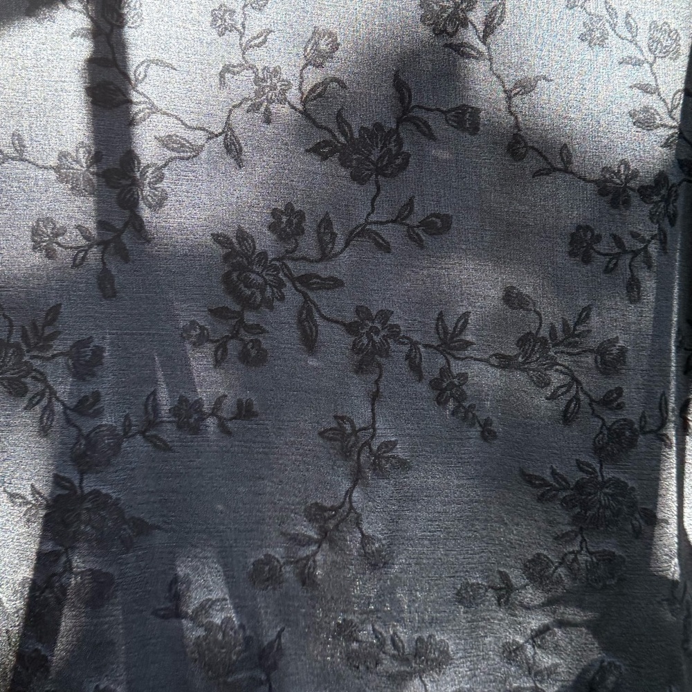 Whimsigoth flocked floral top - Picture 2 of 4